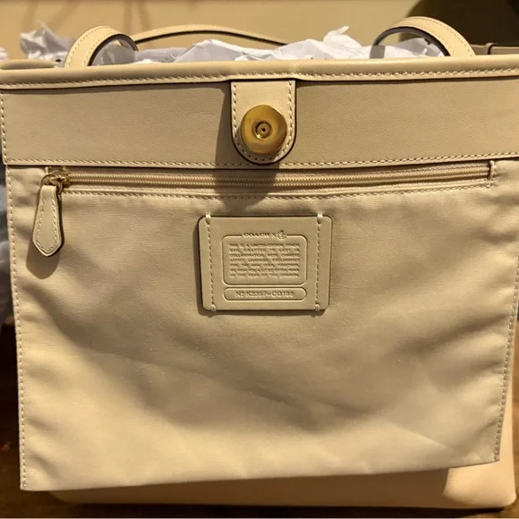 Coach Lunar New Year of the Dragon Tote *Hard to Find* Limited Edition - Picture 4 of 13